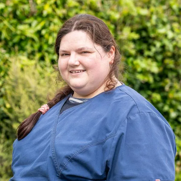 Anna Pescod - Luxstowe (Web)
